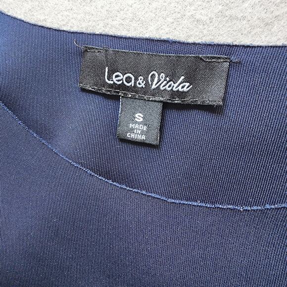 Lea & Viola Mid-Length Blue Blouse Small w/Flared Sleeves - Pearl Accents - Picture 3 of 10